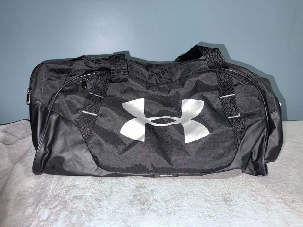 Under Armour Storm Duffel Bag Black Athletic Gym Bag Style 1300216